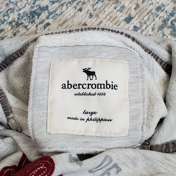 abercrombie Hoodie (Vintage) - Picture 7 of 8